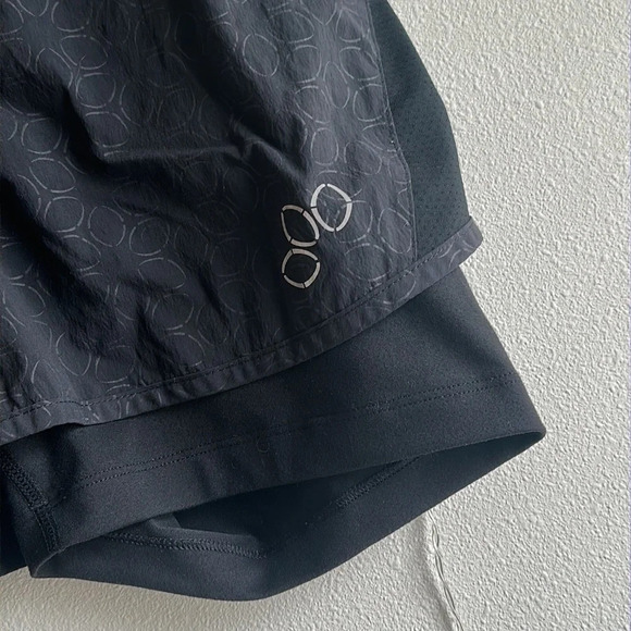 REI Running Skirt w/ Built-in Shorts​​​​​​​​ - Picture 2 of 4